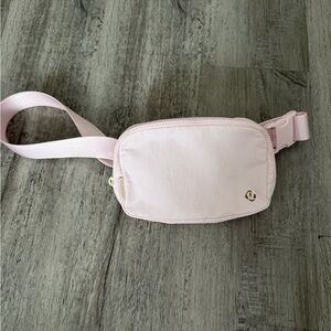Lululemon belt bag